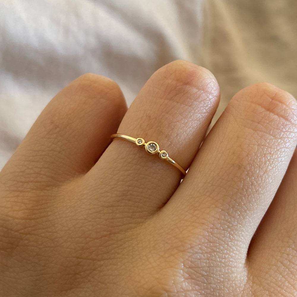 Women's Simple Three Diamond Copper Zircon Ring
