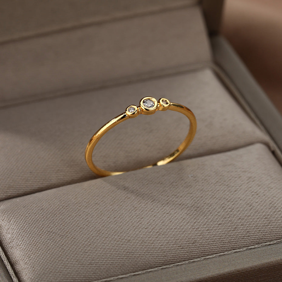 Women's Simple Three Diamond Copper Zircon Ring
